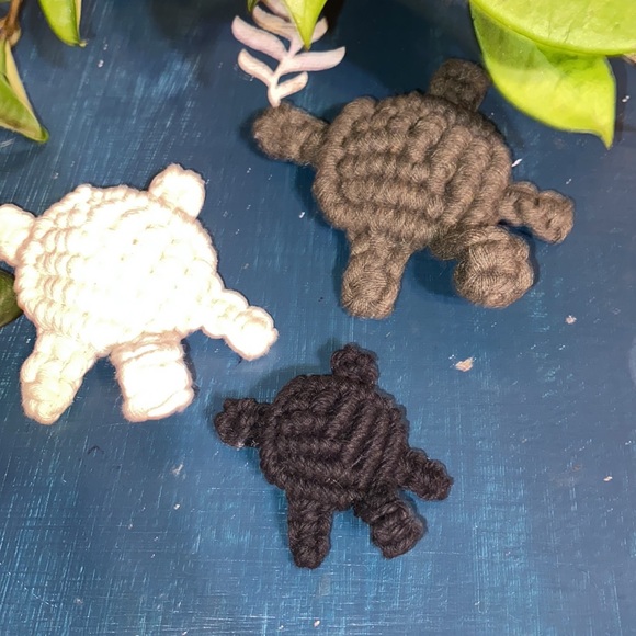 Custom Hand Crafted Macrame Turtle Family Art Accents Coffee Table Decor - Picture 3 of 14